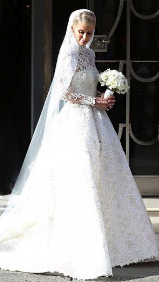 Niki Hilton в пышном белоснежном свадебном платье от Valentino